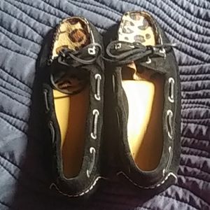 Sperry black & leopard boat shoes size 61/2